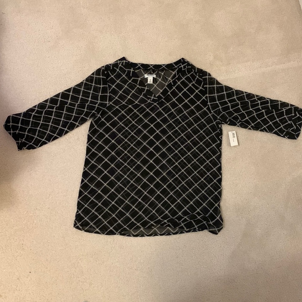 Sheer 3/4 sleeved top